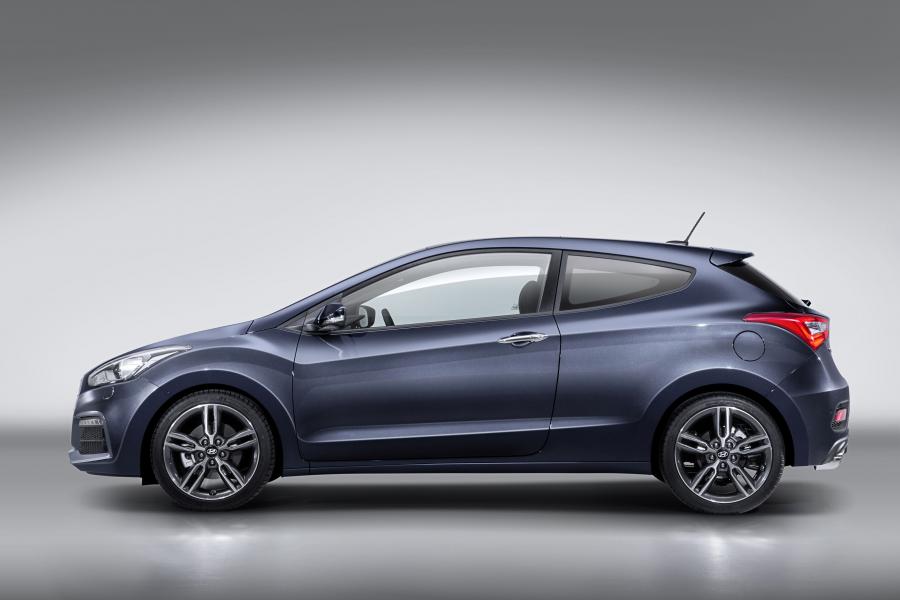  Hyundai i30 3-Door Turbo 2015 года  (фото 4 из 24)